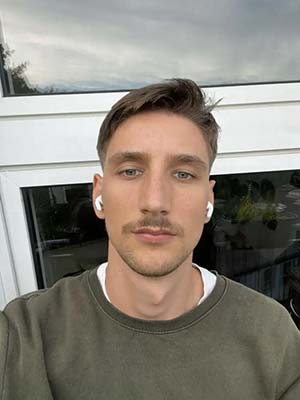 Prêt à abandonner la moustache au besoin, Lens 62300